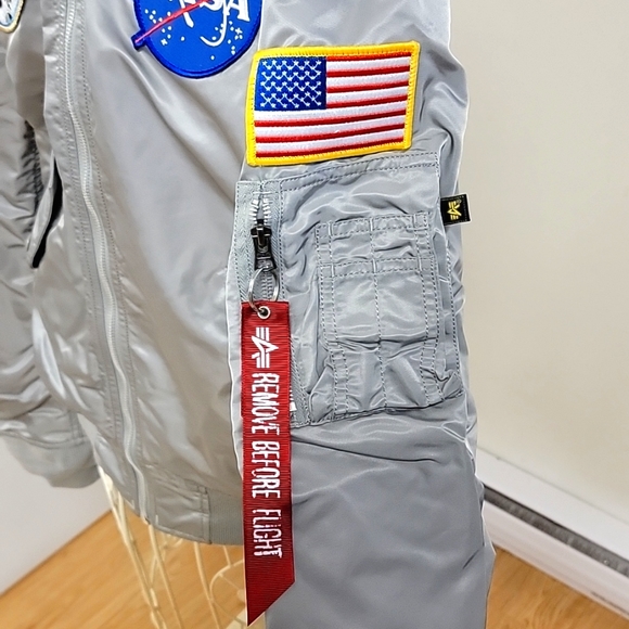 Alpha industries NASA bomber jacket - Picture 5 of 9